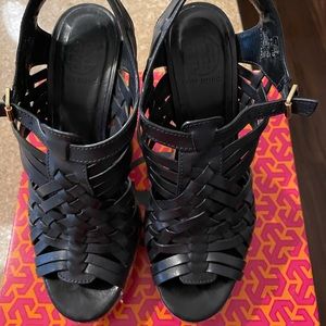 Tory Burch women Wedge, Color Tory Navy Size 8. Raven 125mm Wedge-Veg Leather